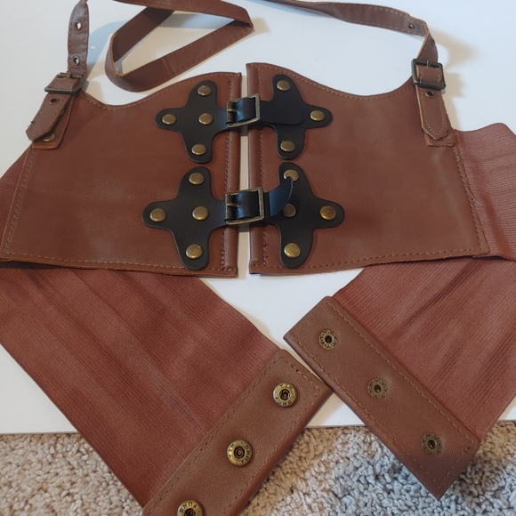 Steampunk waist cincher faux leather corset - Picture 7 of 9